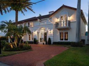 2833 NE 32nd St, Lighthouse Point FL 33064