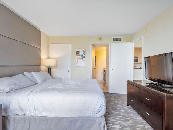 2670 E Sunrise Boulevard 409, Fort Lauderdale FL 33304