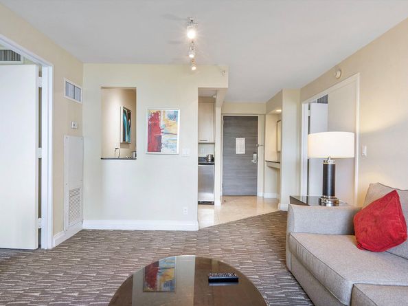 2670 E Sunrise Boulevard 409, Fort Lauderdale FL 33304