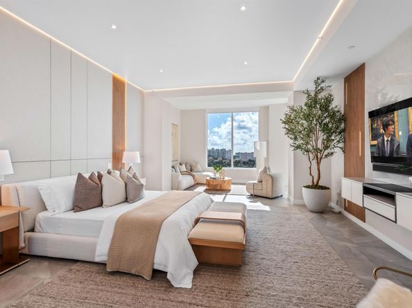 220 SE Mizner Boulevard Ph24, Boca Raton FL 33432