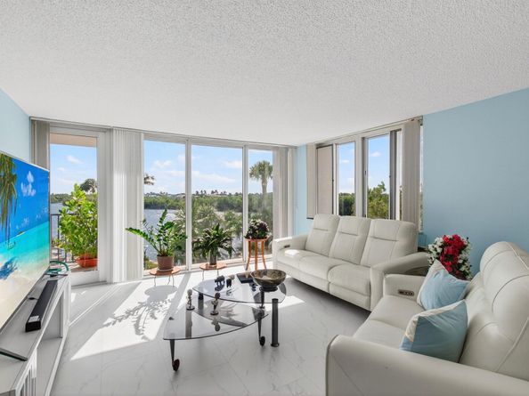 4750 S Ocean Boulevard 305, Highland Beach FL 33487