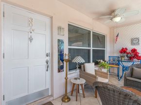 100 SE 6th Ave 304, Pompano Beach FL 33060
