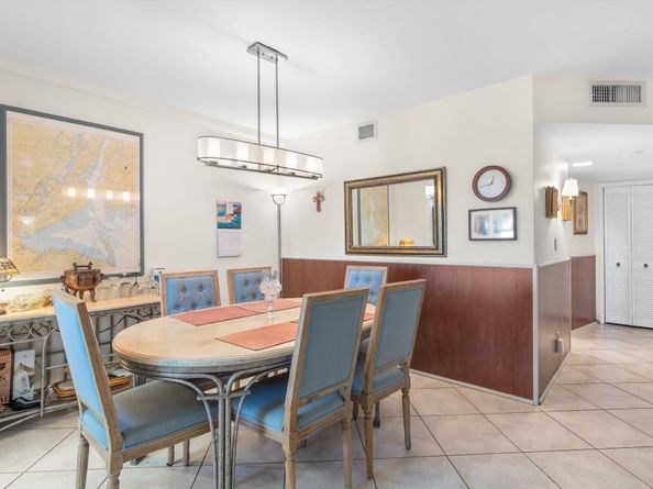 100 SE 6th Ave 304, Pompano Beach FL 33060
