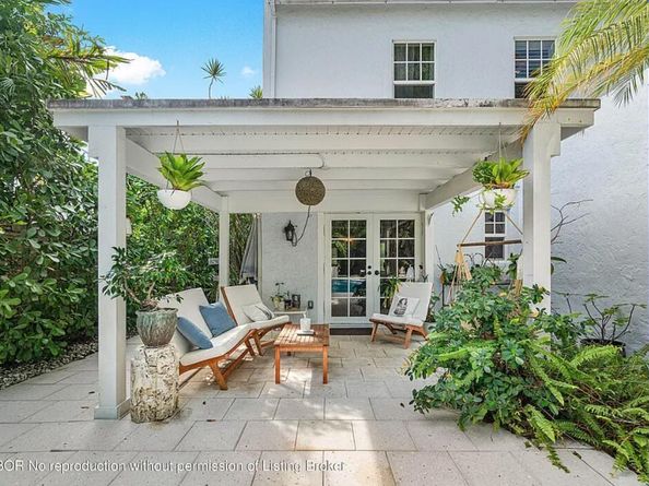 323 Dyer Road, West Palm Beach FL 33405