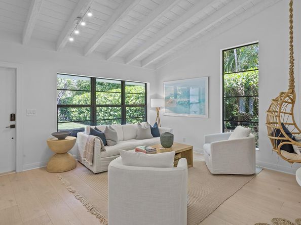 3214 Washington Road, West Palm Beach FL 33405