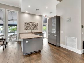21166 Falls Ridge Way, Boca Raton FL 33428