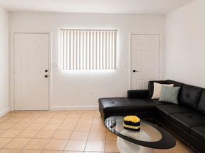 11 SW 52nd Avenue 7b, Miami FL 33134