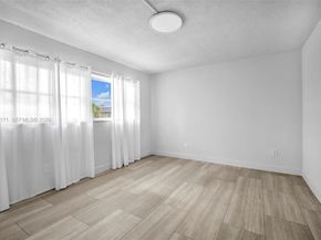 2101 NE 68th Street 202, Fort Lauderdale FL 33308