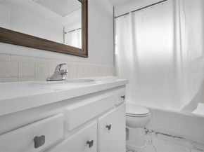 2101 NE 68th Street 202, Fort Lauderdale FL 33308