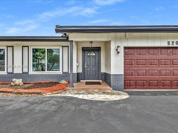 5260 SW 10th Court, Plantation FL 33317