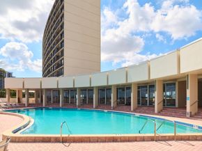 136 Lakeshore Drive 211, North Palm Beach FL 33408