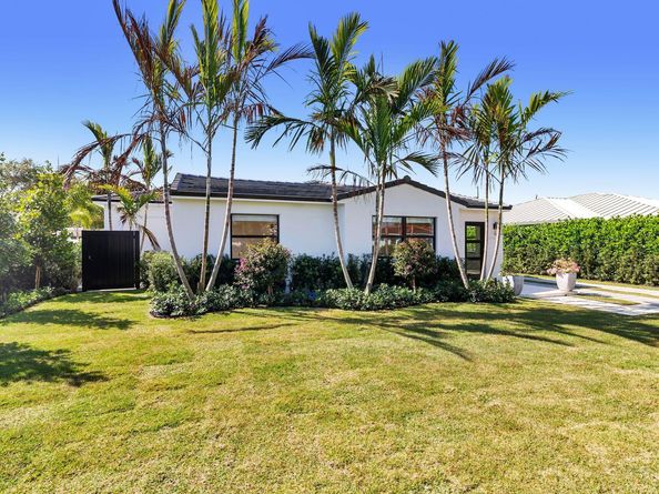 338 Alhambra Place, West Palm Beach FL 33405
