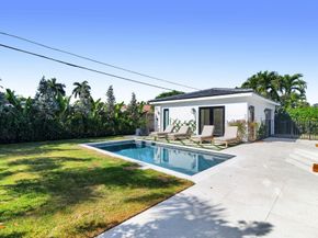 338 Alhambra Place, West Palm Beach FL 33405