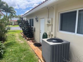 1271 NW 44th St, Deerfield Beach FL 33064