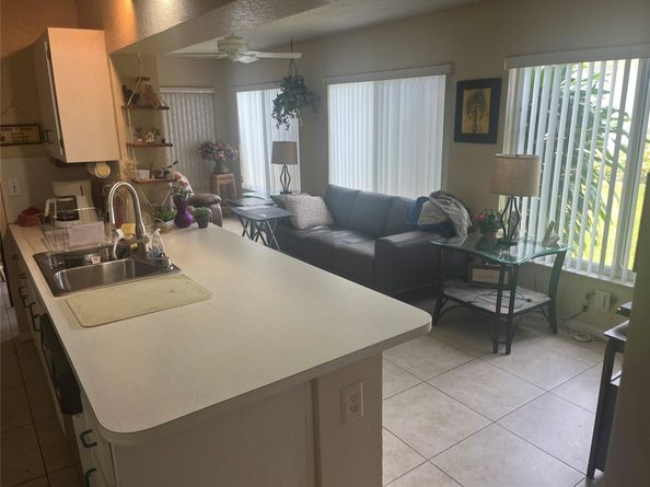 1271 NW 44th St, Deerfield Beach FL 33064