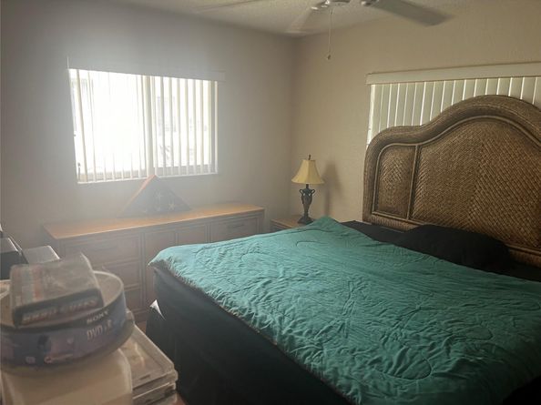 1271 NW 44th St, Deerfield Beach FL 33064