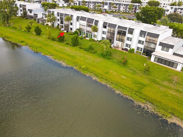 4272 Deste Court 106, Lake Worth FL 33467