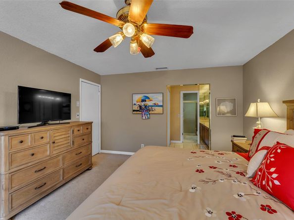 2260 Seagrape Cir, Coconut Creek FL 33066