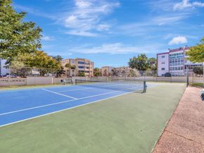4270 NW 40th St 302, Lauderdale Lakes FL 33319