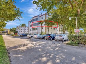 4270 NW 40th St 302, Lauderdale Lakes FL 33319