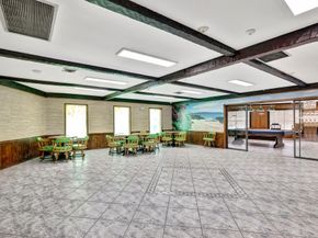 4270 NW 40th St 302, Lauderdale Lakes FL 33319