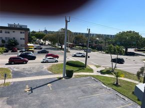 1425 Atlantic Shores Blvd 101, Hallandale Beach FL 33009