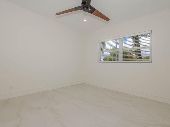 1425 Atlantic Shores Blvd 101, Hallandale Beach FL 33009
