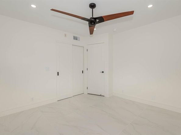 1425 Atlantic Shores Blvd 101, Hallandale Beach FL 33009
