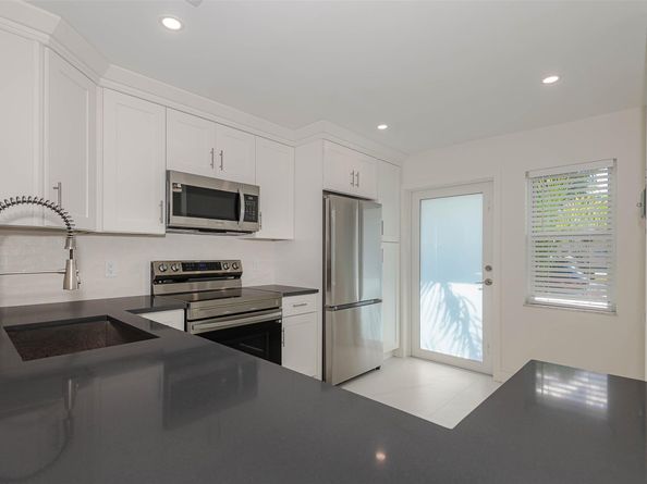 1425 Atlantic Shores Blvd 101, Hallandale Beach FL 33009