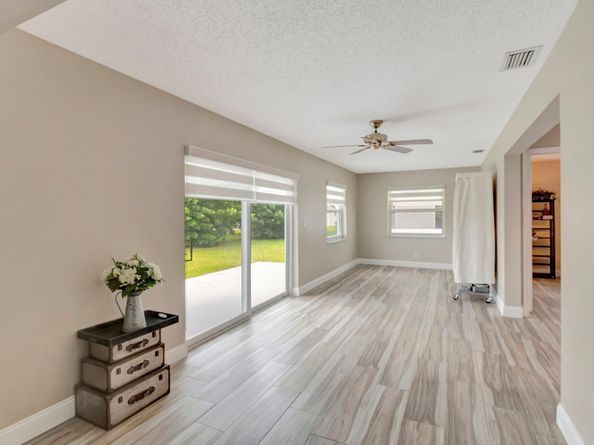 2012 SW 15th Street, Boynton Beach FL 33426