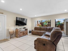 154 Weybridge Circle B, Royal Palm Beach FL 33411
