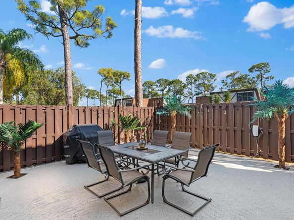 154 Weybridge Circle B, Royal Palm Beach FL 33411
