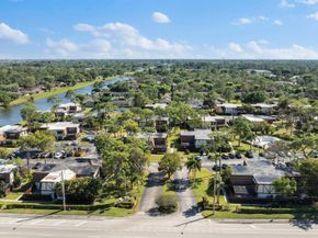 154 Weybridge Circle B, Royal Palm Beach FL 33411