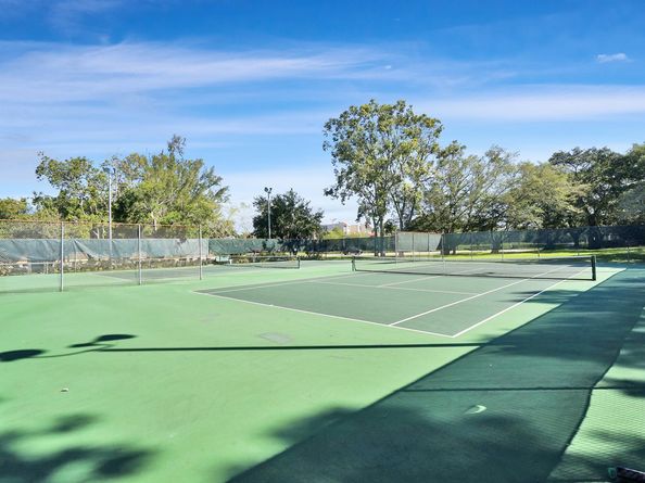 9340 Lagoon Pl 209, Davie FL 33324
