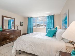 411 S Hollybrook Dr 203, Pembroke Pines FL 33025