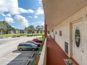 411 S Hollybrook Dr 203, Pembroke Pines FL 33025
