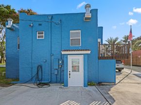909 N A Street, Lake Worth Beach FL 33460