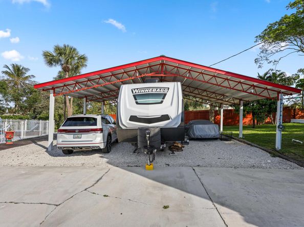 909 N A Street, Lake Worth Beach FL 33460