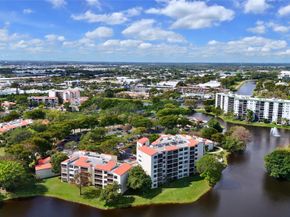 2309 S Cypress Bend Dr 515, Pompano Beach FL 33069