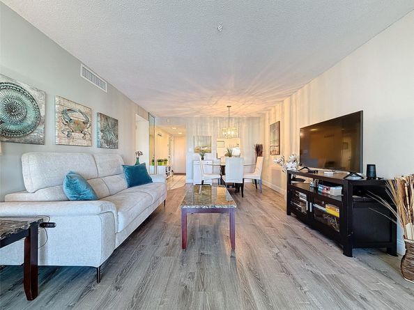 2309 S Cypress Bend Dr 515, Pompano Beach FL 33069