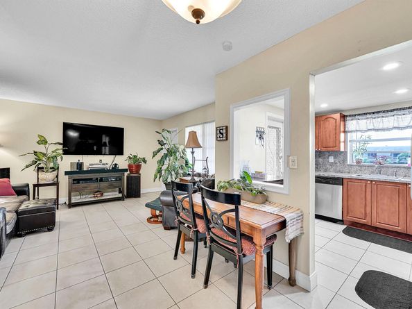 5300 Washington Street C316, Hollywood FL 33021