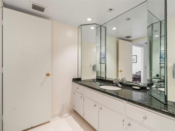 3050 NE 47th Ct 502 & 503, Fort Lauderdale FL 33308