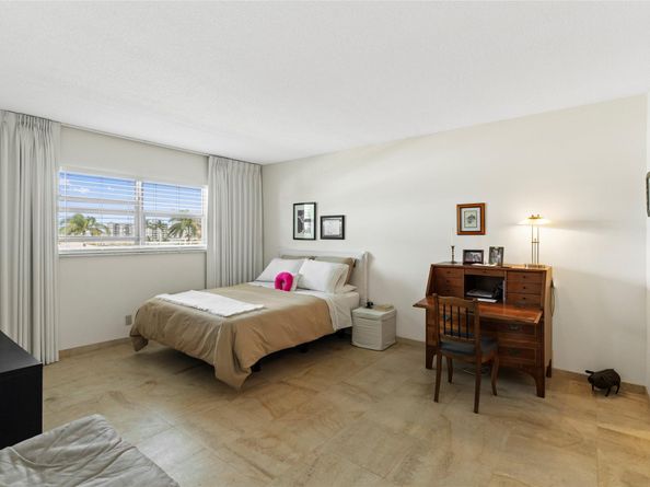 3050 NE 47th Ct 502 & 503, Fort Lauderdale FL 33308