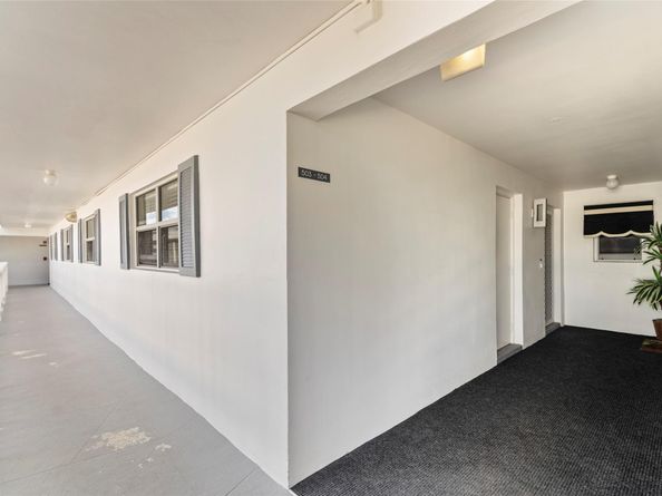 3050 NE 47th Ct 502 & 503, Fort Lauderdale FL 33308