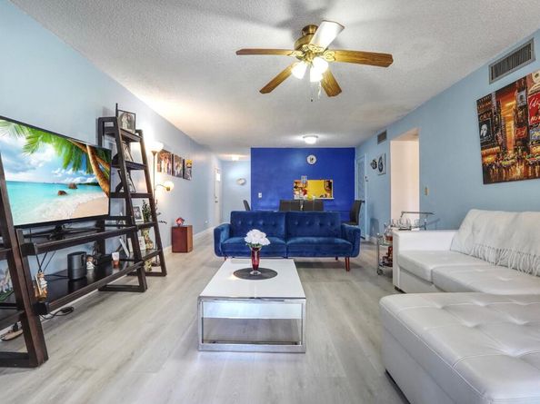 12012 Greenway Circle S 209, Royal Palm Beach FL 33411