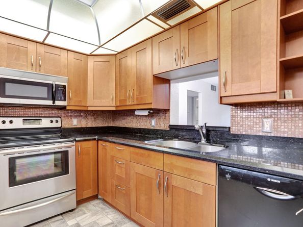 4301 Martinique Cir C3, Coconut Creek FL 33066