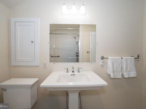 436 Saint Davids Avenue, Wayne PA 19087