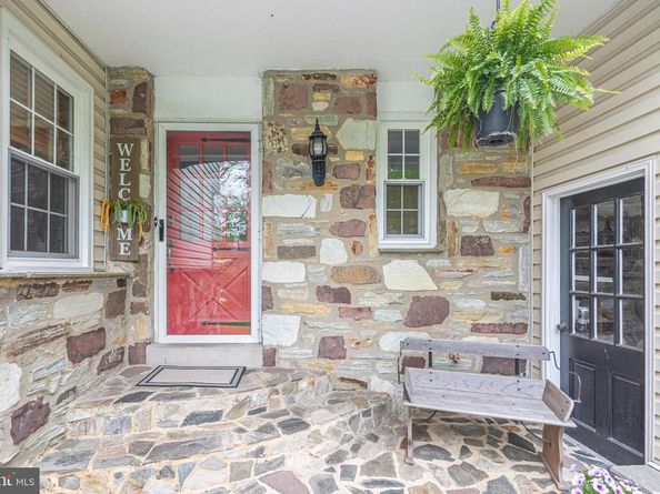 71 Oak Drive, Doylestown PA 18901