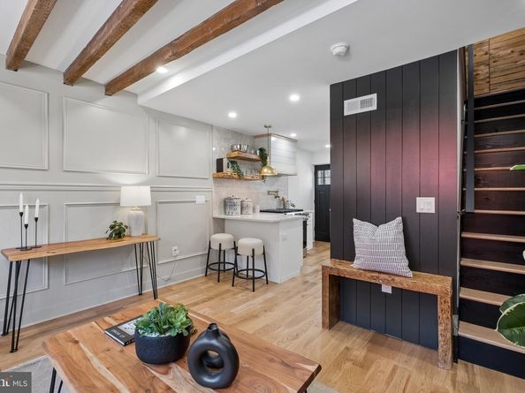 924 Cantrell Street, Philadelphia PA 19148
