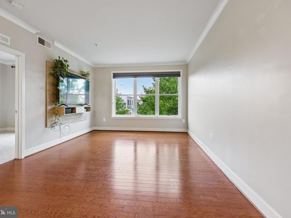 815 N Patrick Street 410, Alexandria VA 22314